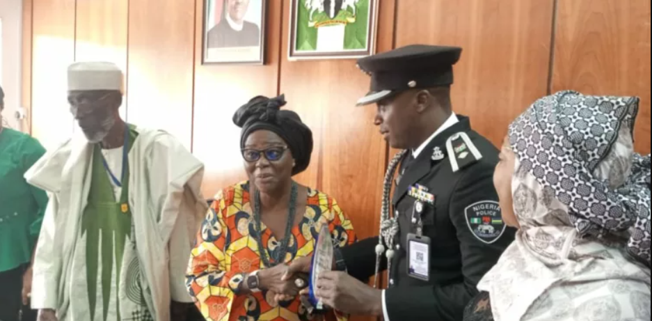 DPO WHO REJECTS $200,000 BRIBE